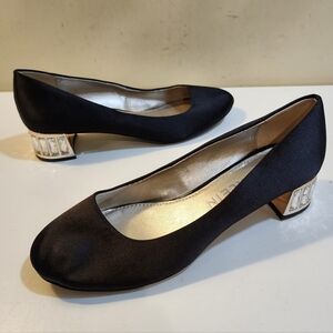 ANNE KLEIN Elegant Black Satin Heels with Crystal Block Heel Size 8.5
